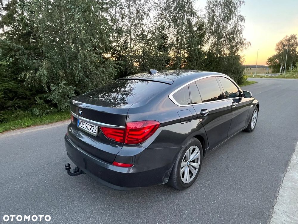 BMW 5GT - 14