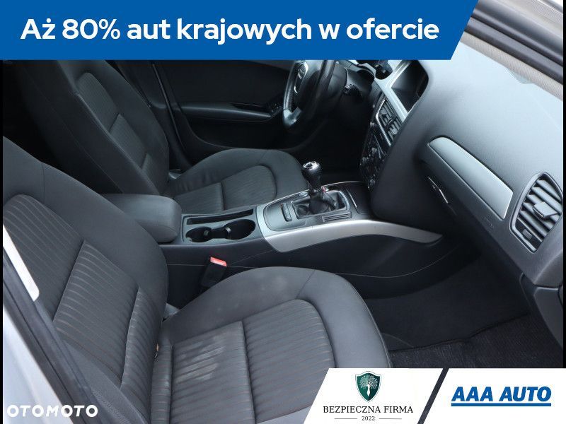 Audi A4 Limousine - 11