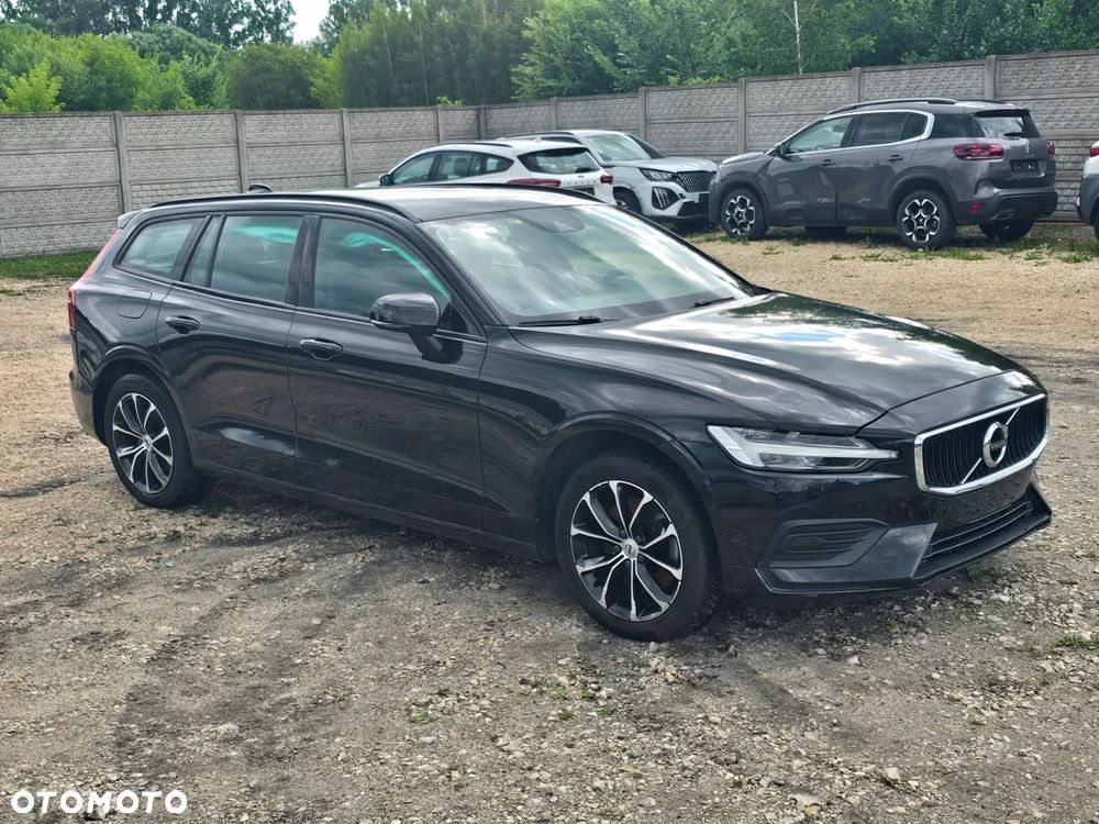 Volvo V60 B3 B DKG Momentum - 2