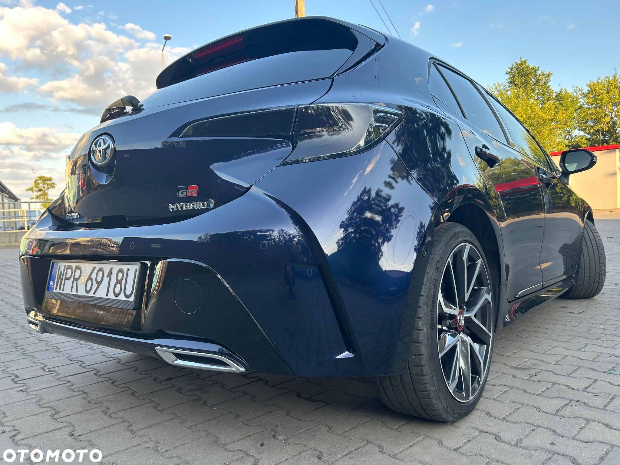 Toyota Corolla 2.0 Hybrid GR Sport - 1