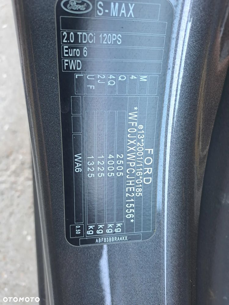 Ford S-Max - 10