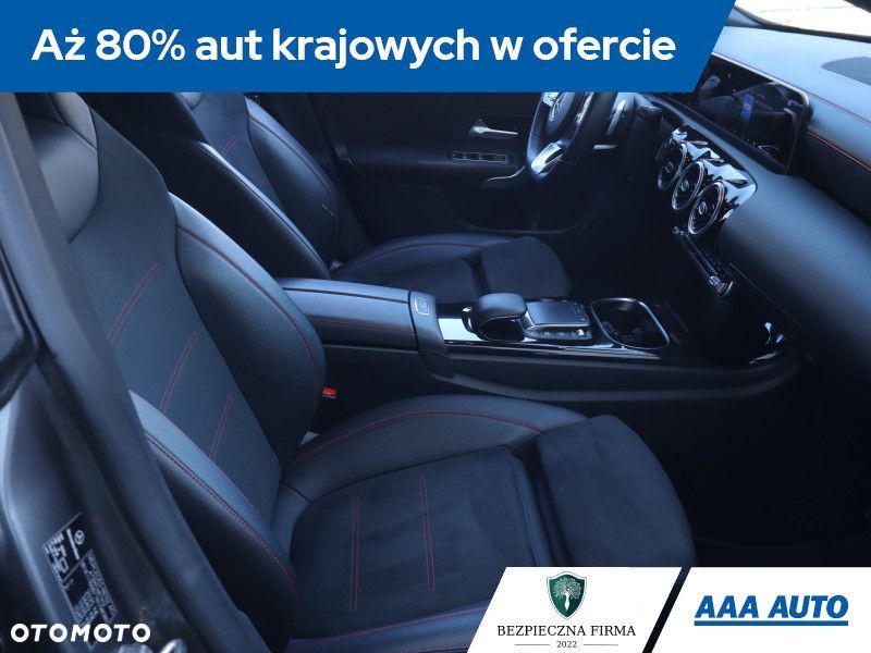 Mercedes-Benz CLA - 11