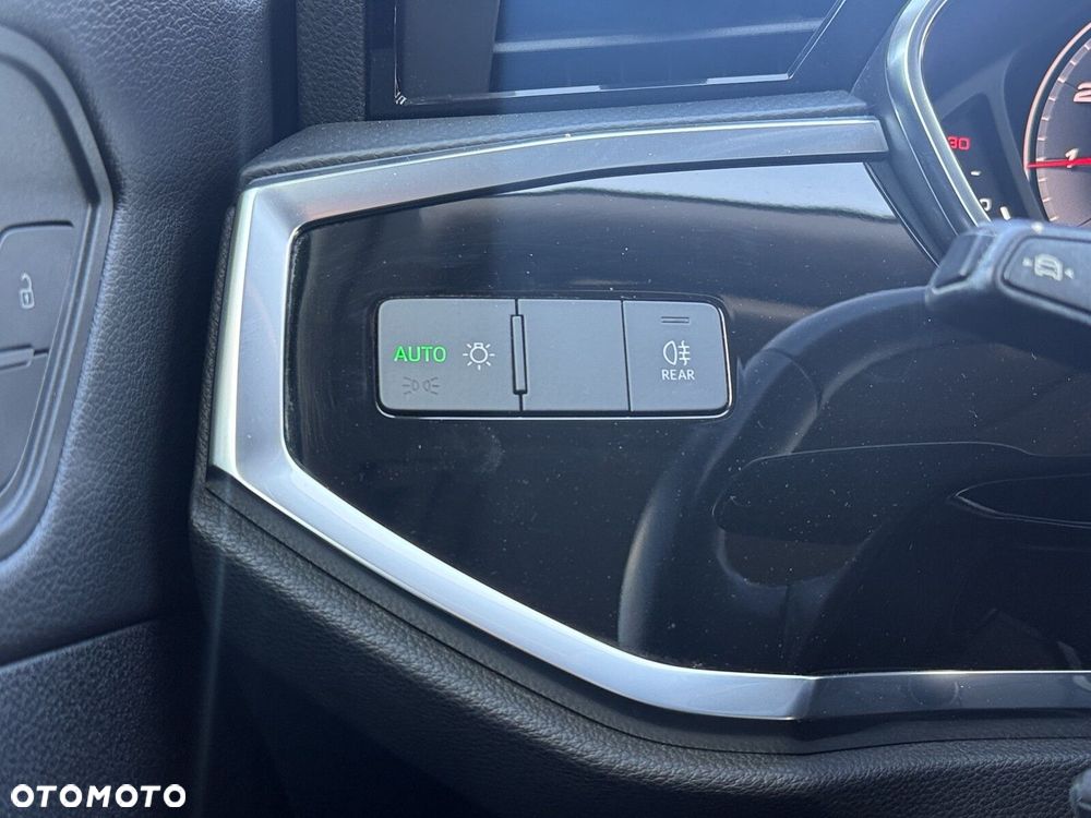 Audi Q3 - 18