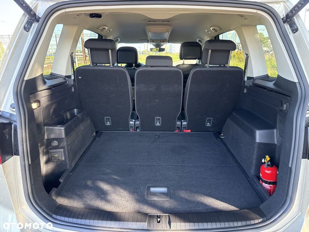 Volkswagen Touran 1.5 TSI EVO Highline - 34