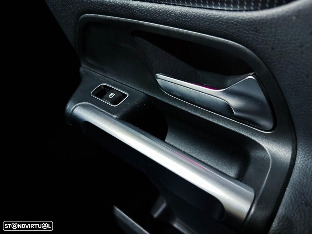 Mercedes-Benz EQB 350 4Matic AMG Line - 35