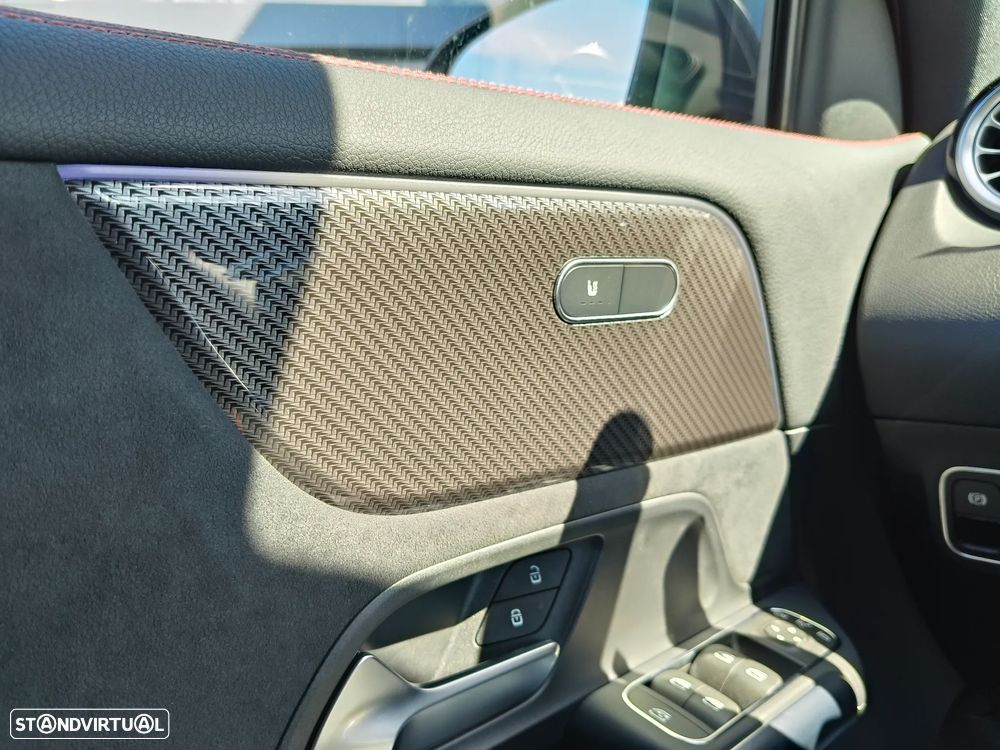 Mercedes-Benz GLA 250 e AMG Line - 11