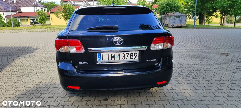 Toyota Avensis 1.8 Sol - 5