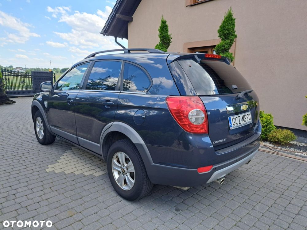 Chevrolet Captiva 2.4 LS 5os - 2
