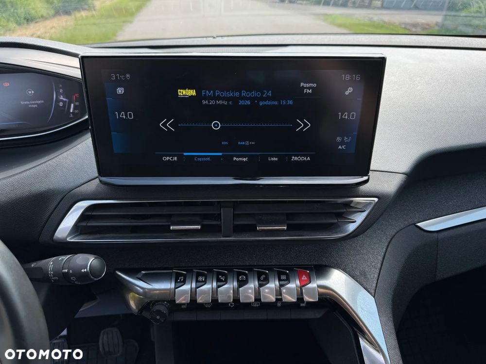 Peugeot 3008 1.2 PureTech Allure S&S - 37