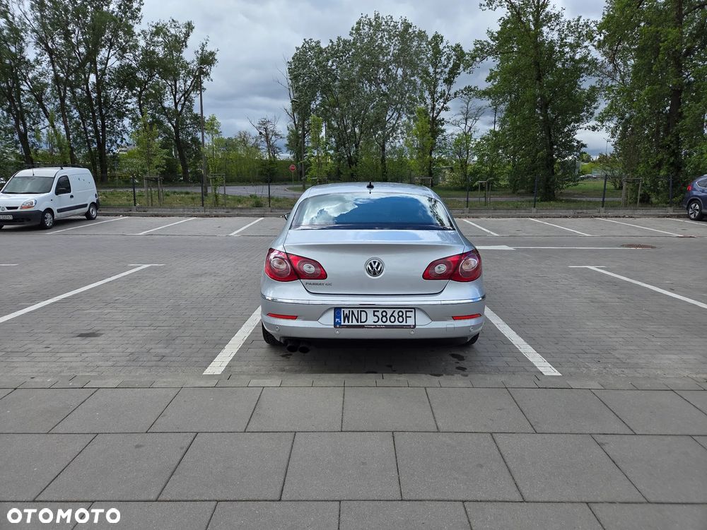 Volkswagen Passat CC - 12