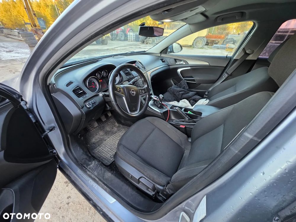 Opel Insignia 2.0 CDTI - 9