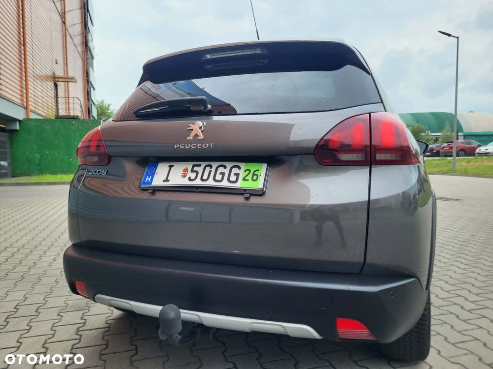 Peugeot 2008 BlueHDi 100 STOP & START Allure - 24