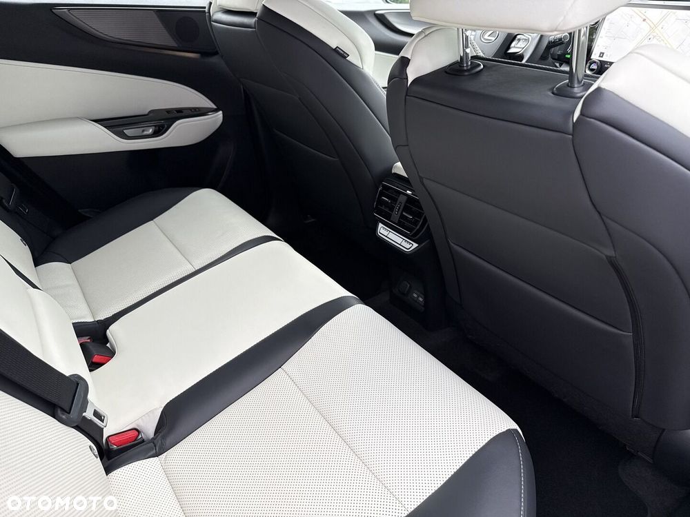 Lexus NX 350h F Sport AWD - 11