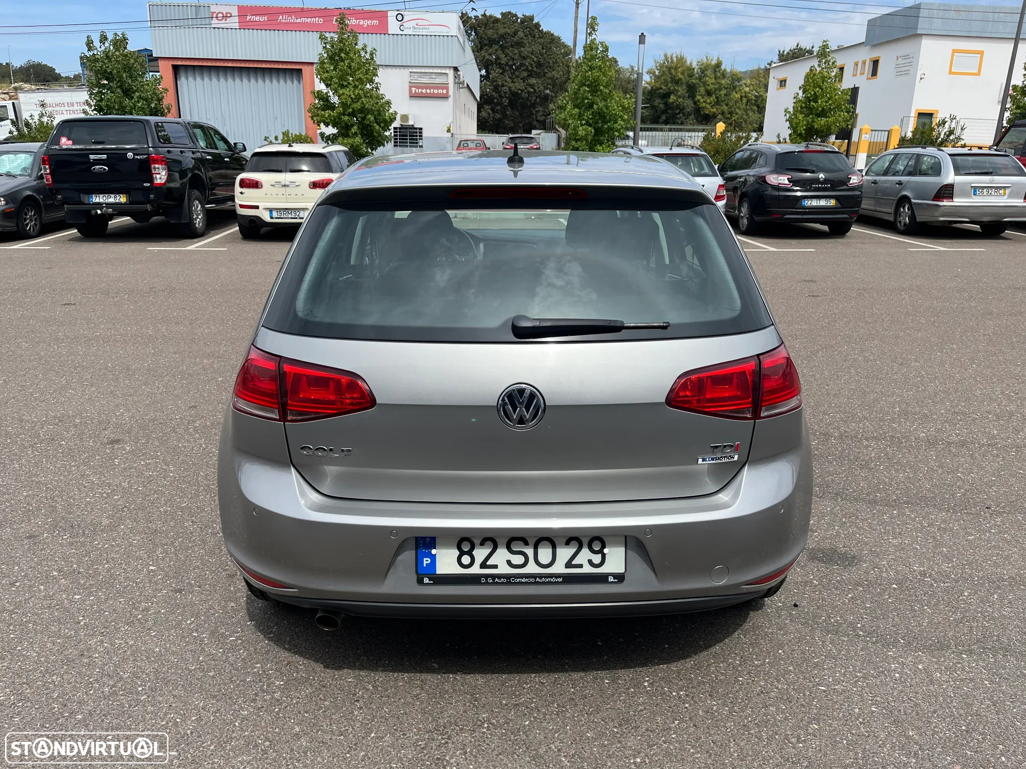 VW Golf 1.6 TDi BlueMotion Confortline - 4
