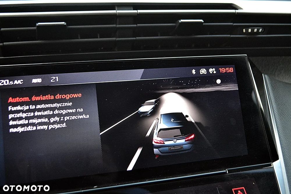 Peugeot 308 BlueHDi 130 EAT8 Allure - 28