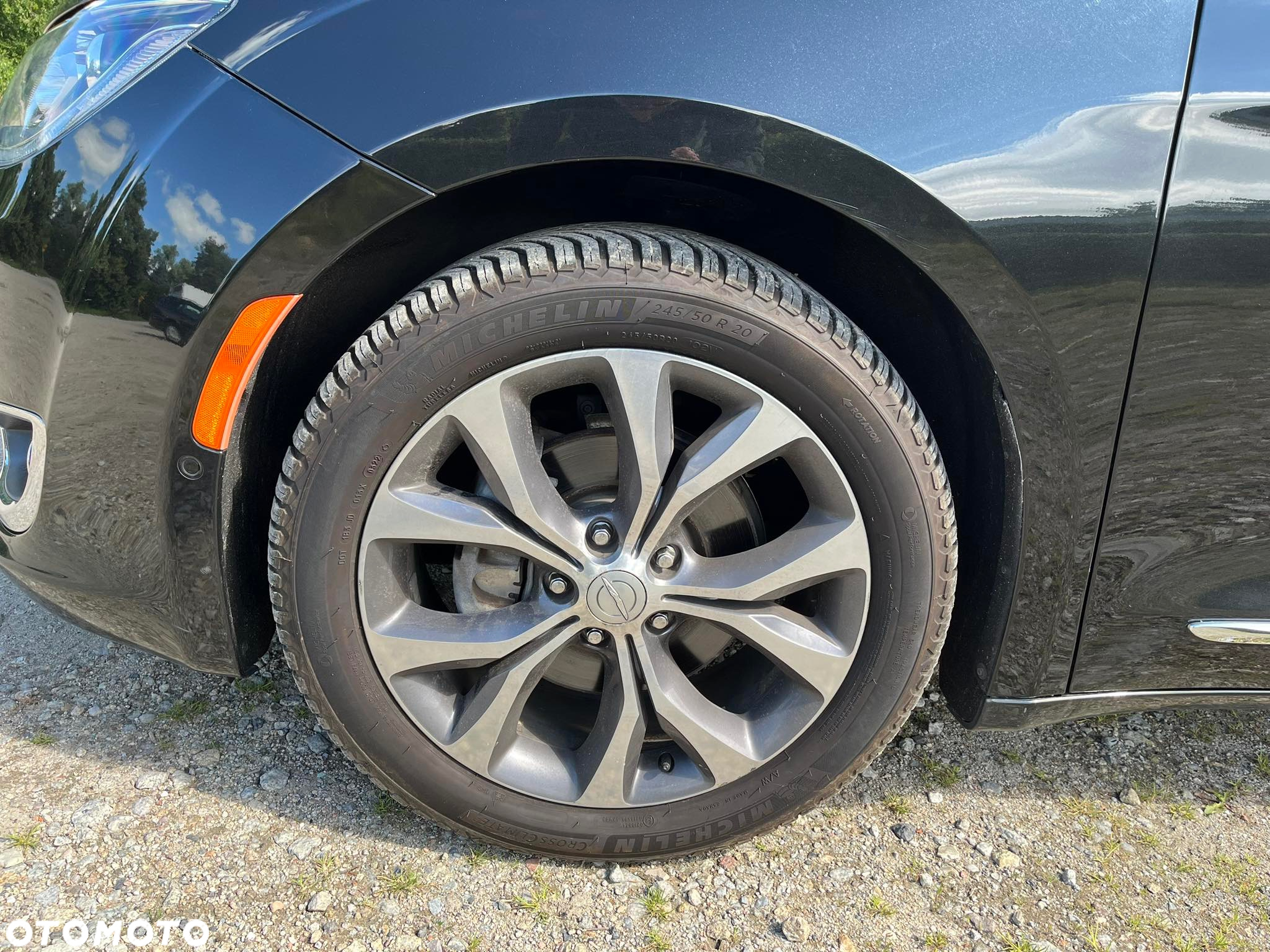 Chrysler Pacifica - 20