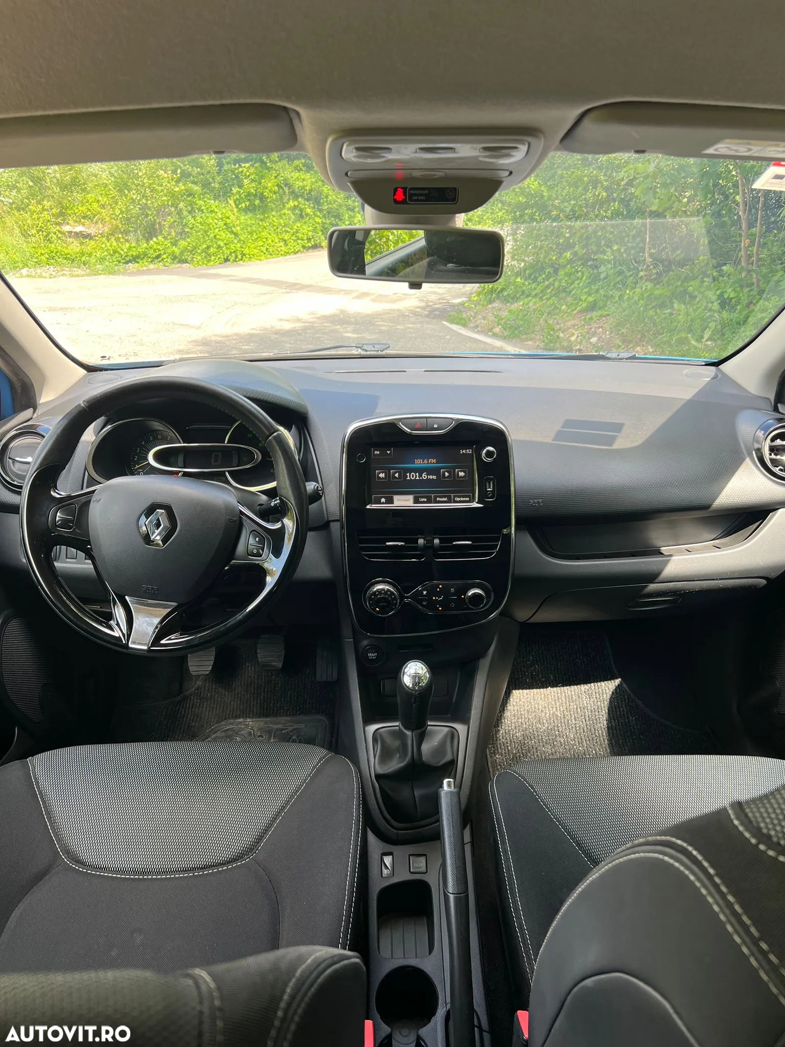 Renault Clio TCe 90 Luxe - 8