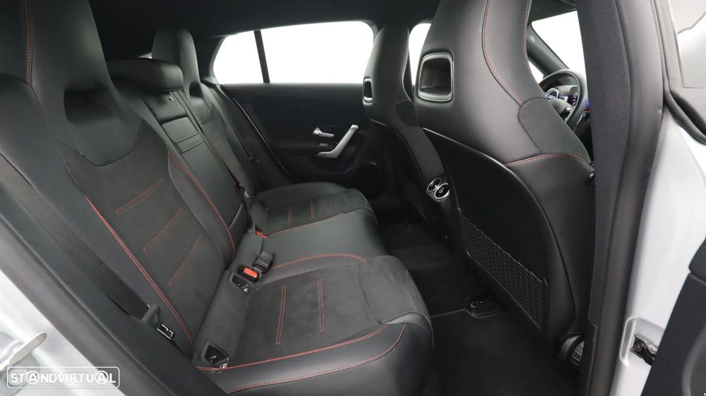 Mercedes-Benz CLA 250 e Shooting Brake AMG Line - 24