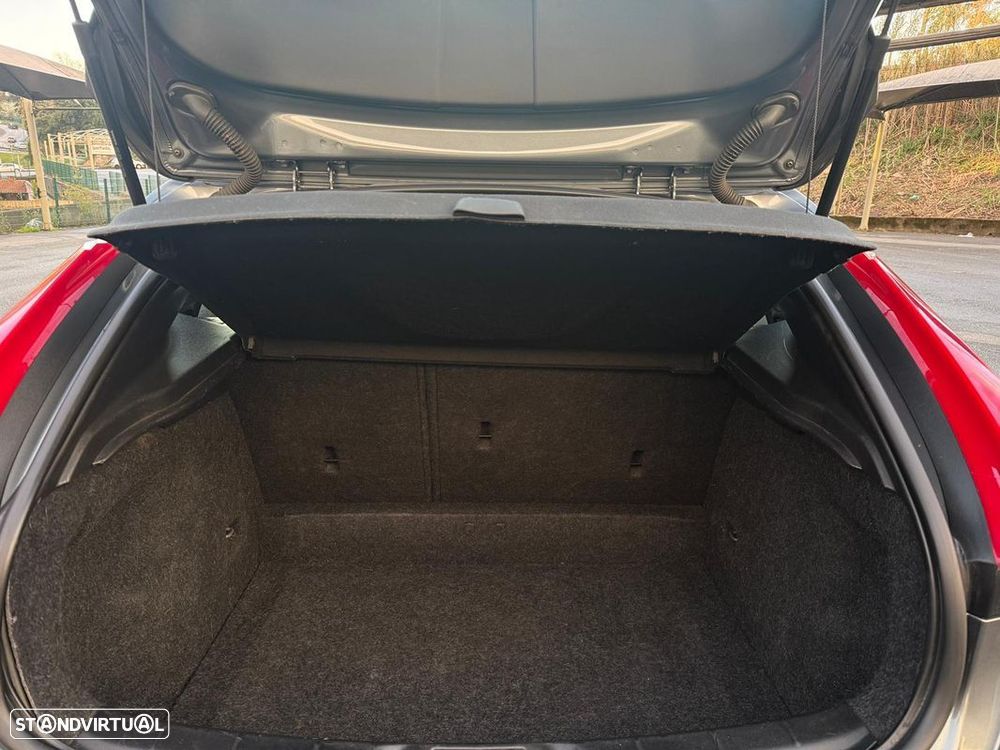Volvo V40 1.6 D2 Momentum Eco - 12