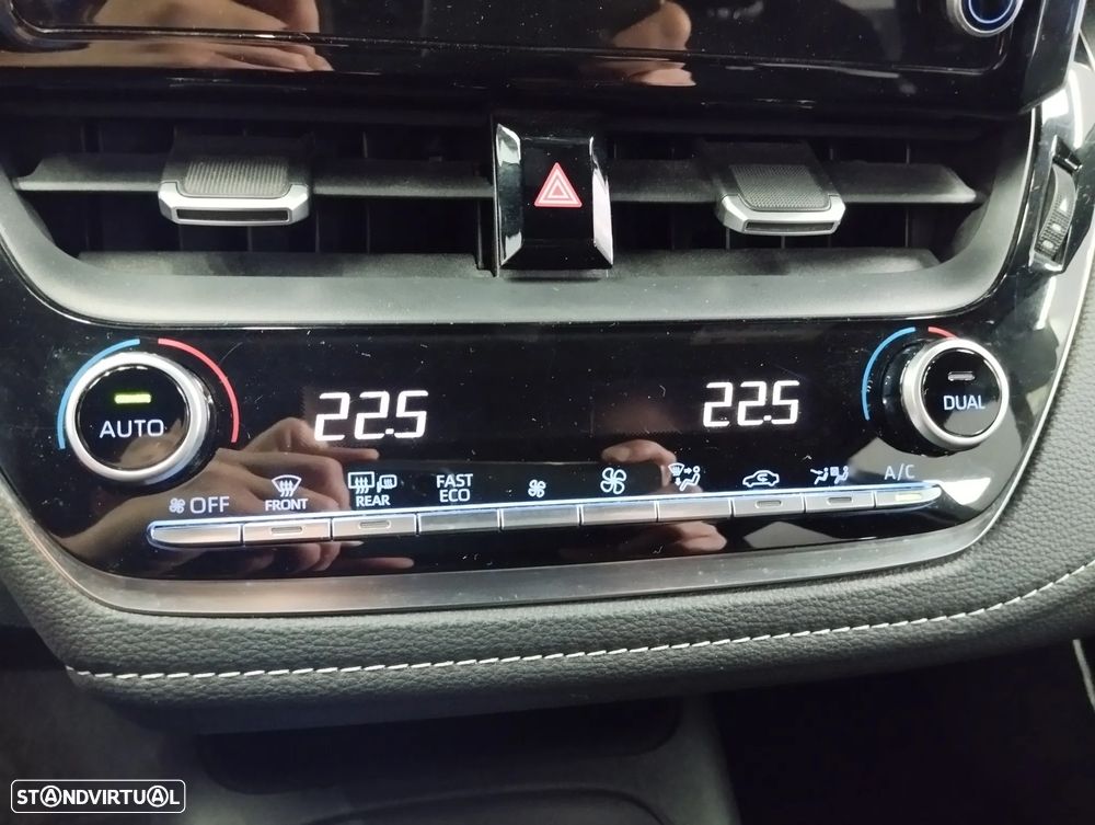 Toyota Corolla Touring Sports 1.8 Hybrid Comfort - 36