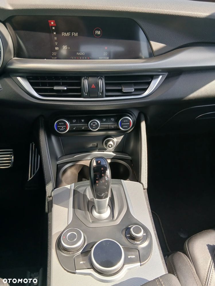 Alfa Romeo Stelvio 2.0 Turbo Executive Q4 - 19