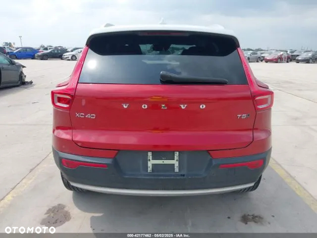 Volvo XC 40 T5 AWD R-Design - 12