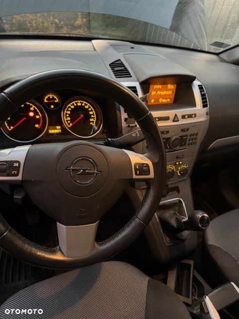 Opel Zafira 1.9 CDTI Enjoy - 4
