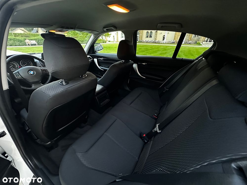 BMW Seria 1 118i - 11