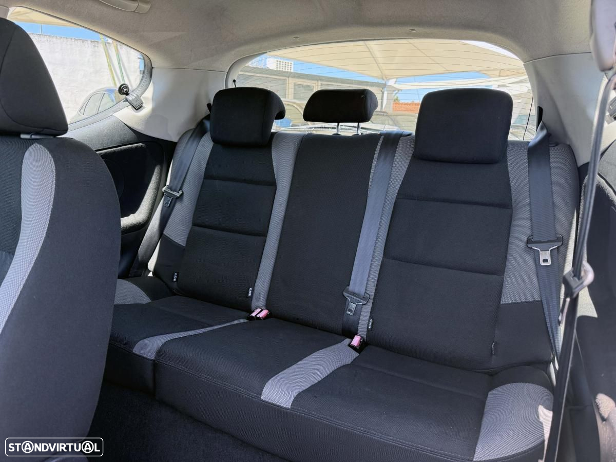 Peugeot 207 1.4 HDi Active - 13