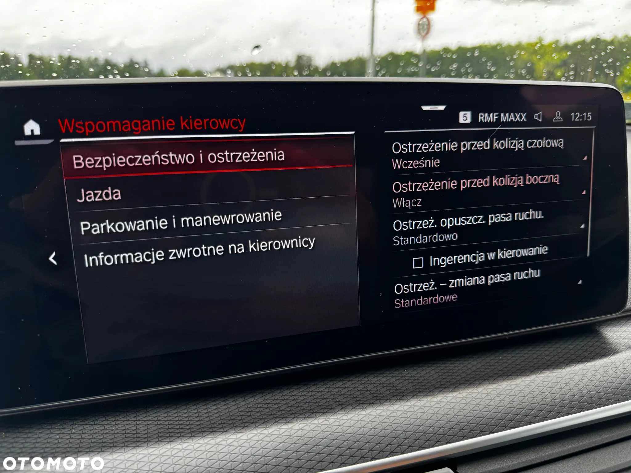 BMW Seria 5 M550i xDrive sport - 38