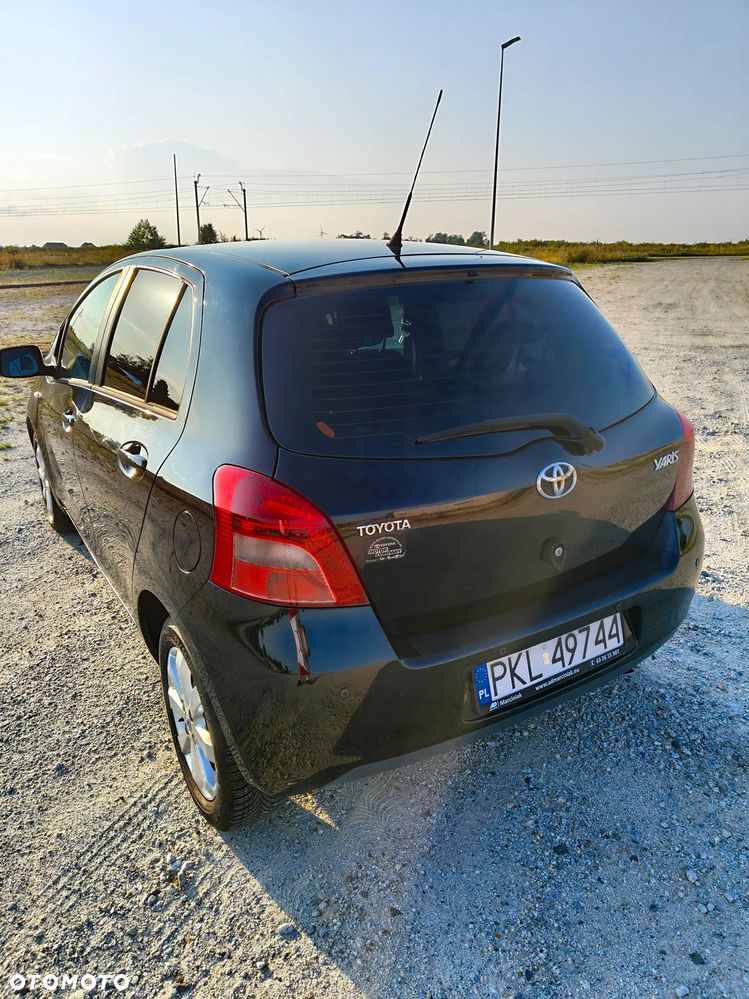 Toyota Yaris 1.3 Sol MM - 3