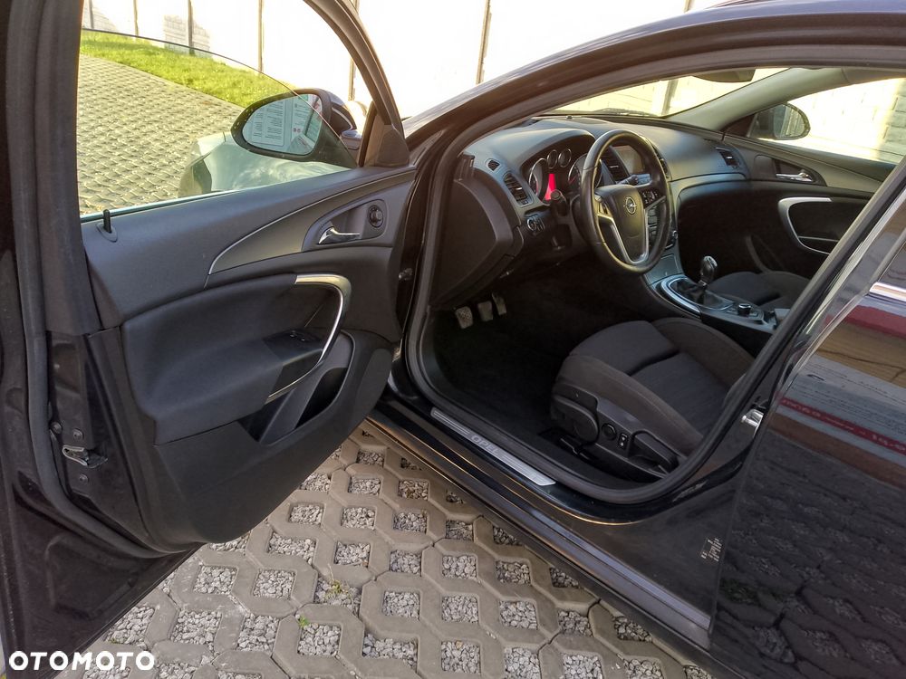 Opel Insignia 2.0 CDTI Sports Tourer - 11