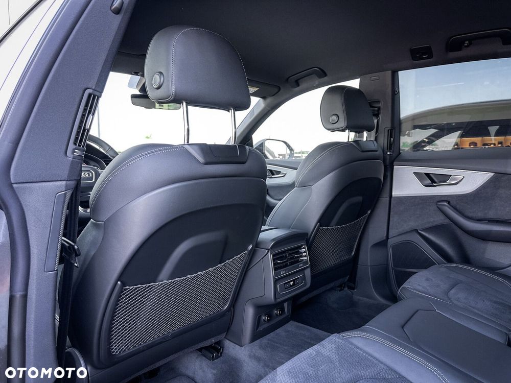 Audi Q8 - 38