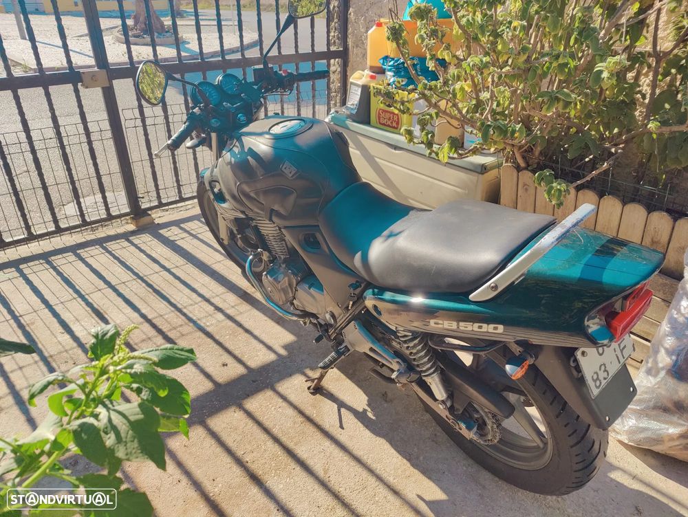 Honda CB - 1