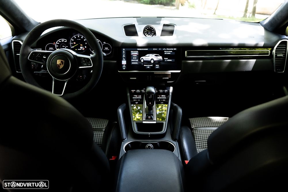 Porsche Cayenne Coupé - 16