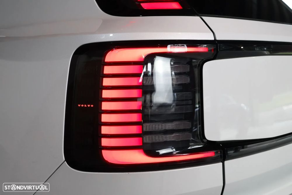 Volvo EX30 69 kWh Single Motor Extended Range Plus - 11