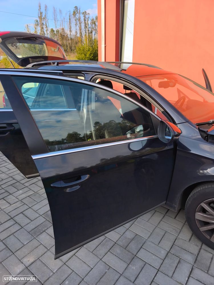 VW Passat 1.6 TDI BlueMotion - 24