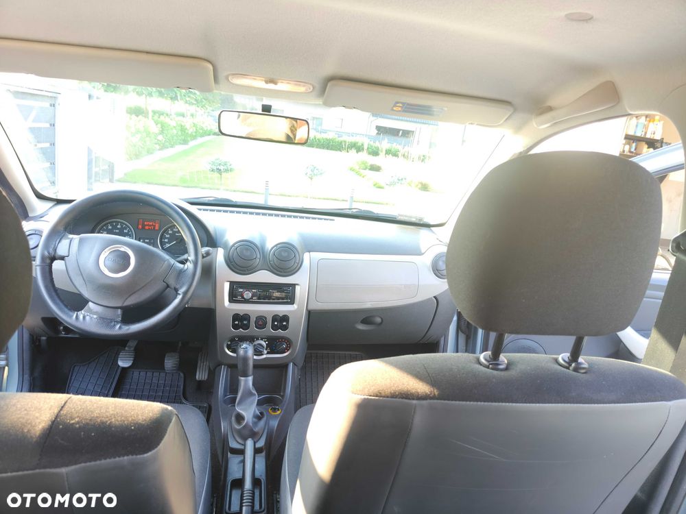 Dacia Sandero - 5