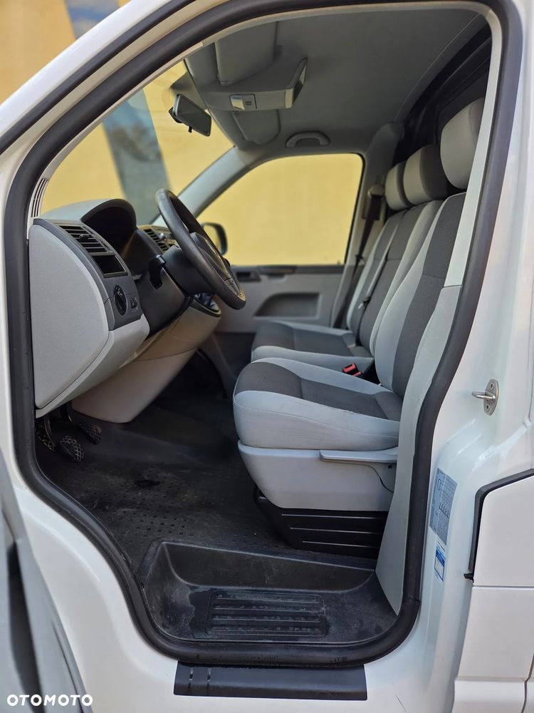 Volkswagen Transporter T5 - 17