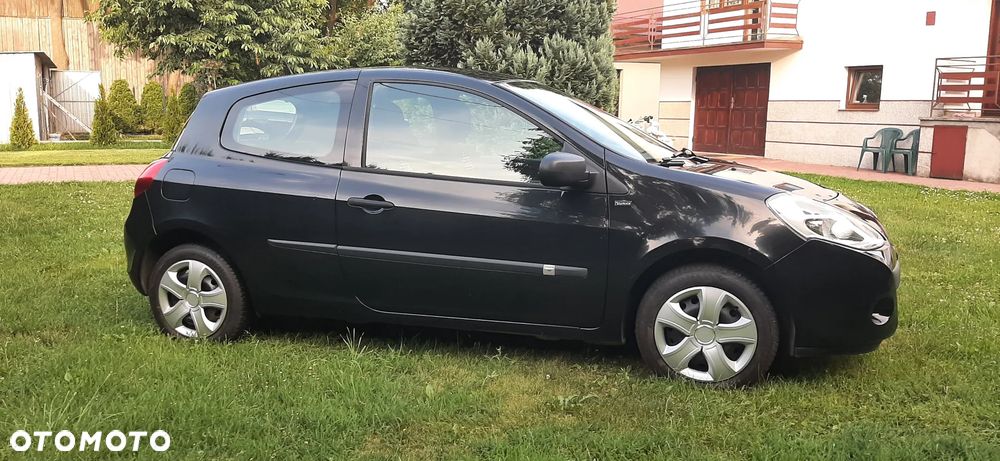 Renault Clio - 12