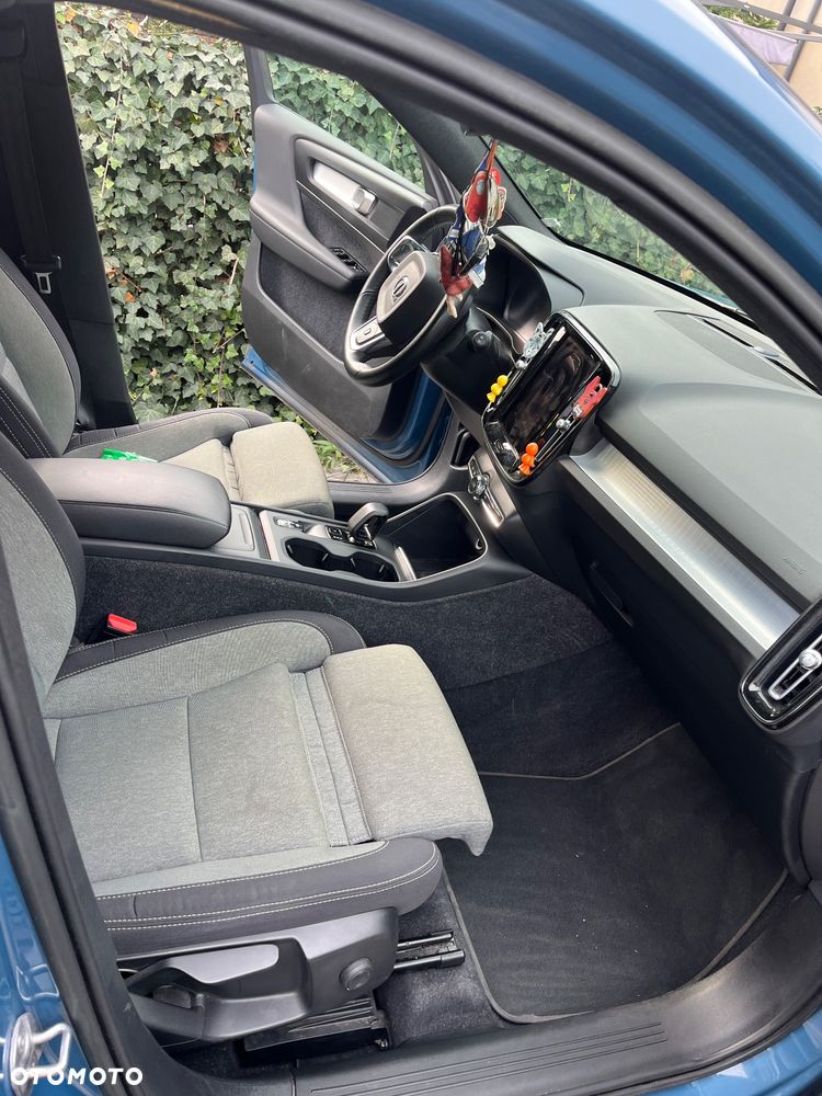 Volvo XC 40 B3 Core - 17