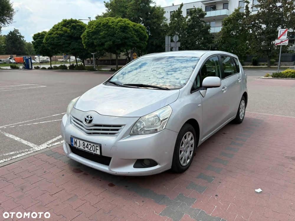 Toyota Verso 1.8 7-Sitzer Comfort - 1