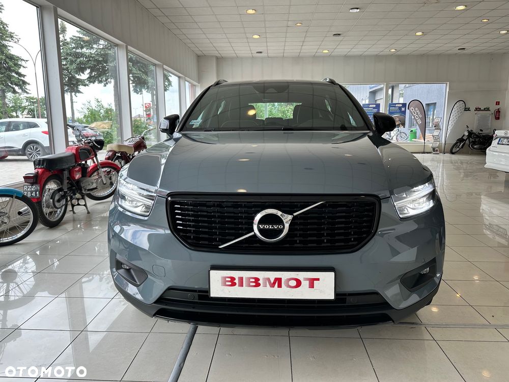 Volvo XC 40 T3 R-Design - 2