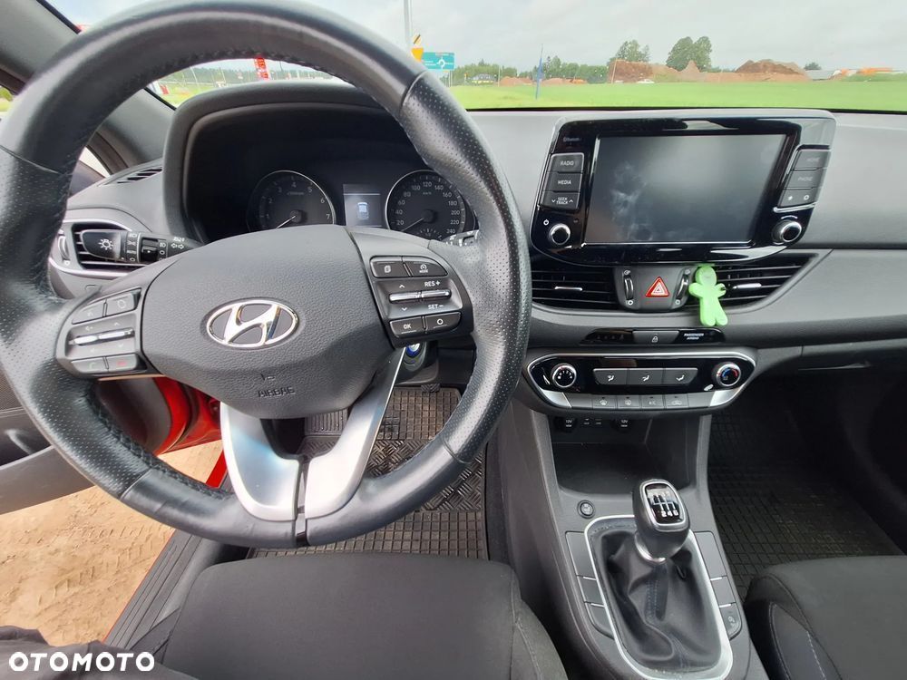 Hyundai i30 1.4 GO - 11