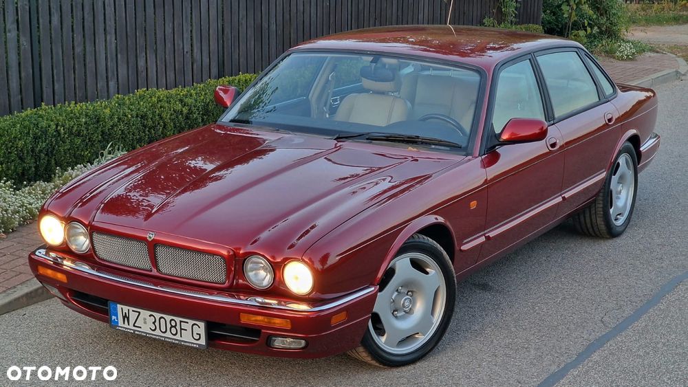 Jaguar XJR 4.0 - 3