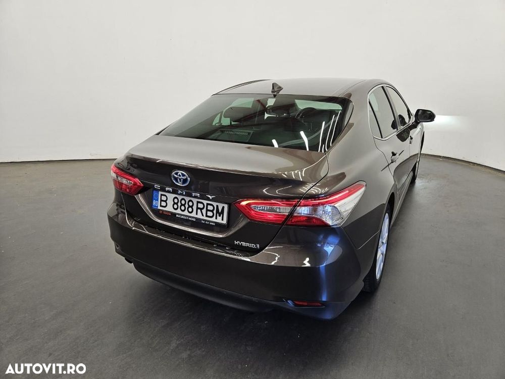 Toyota Camry 2.5 Business - 4