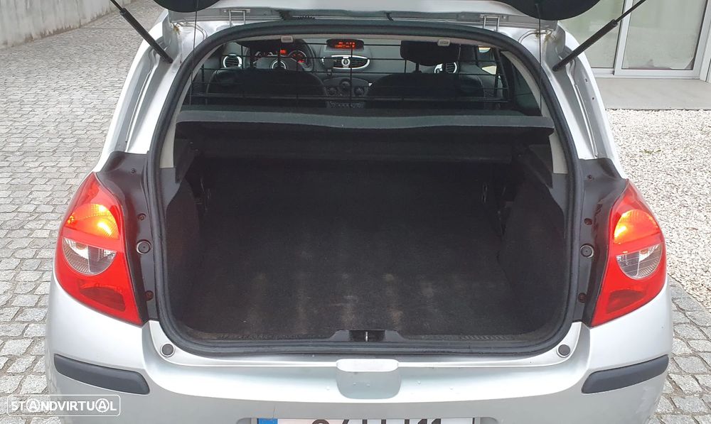 Renault Clio - 2
