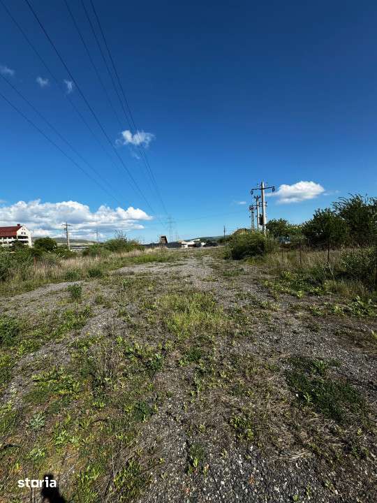 Teren intravilan, 3500 mp, zona Luna - Imagine principală: 2/3