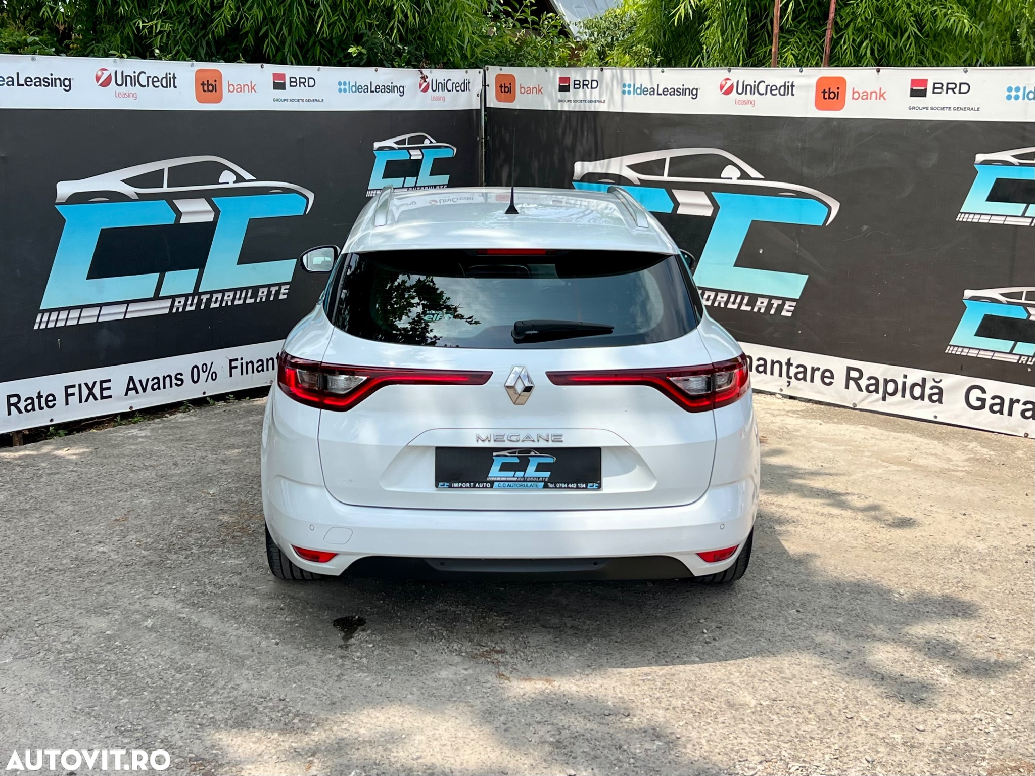 Renault Megane Grandtour TCe 115 GPF LIMITED - 27