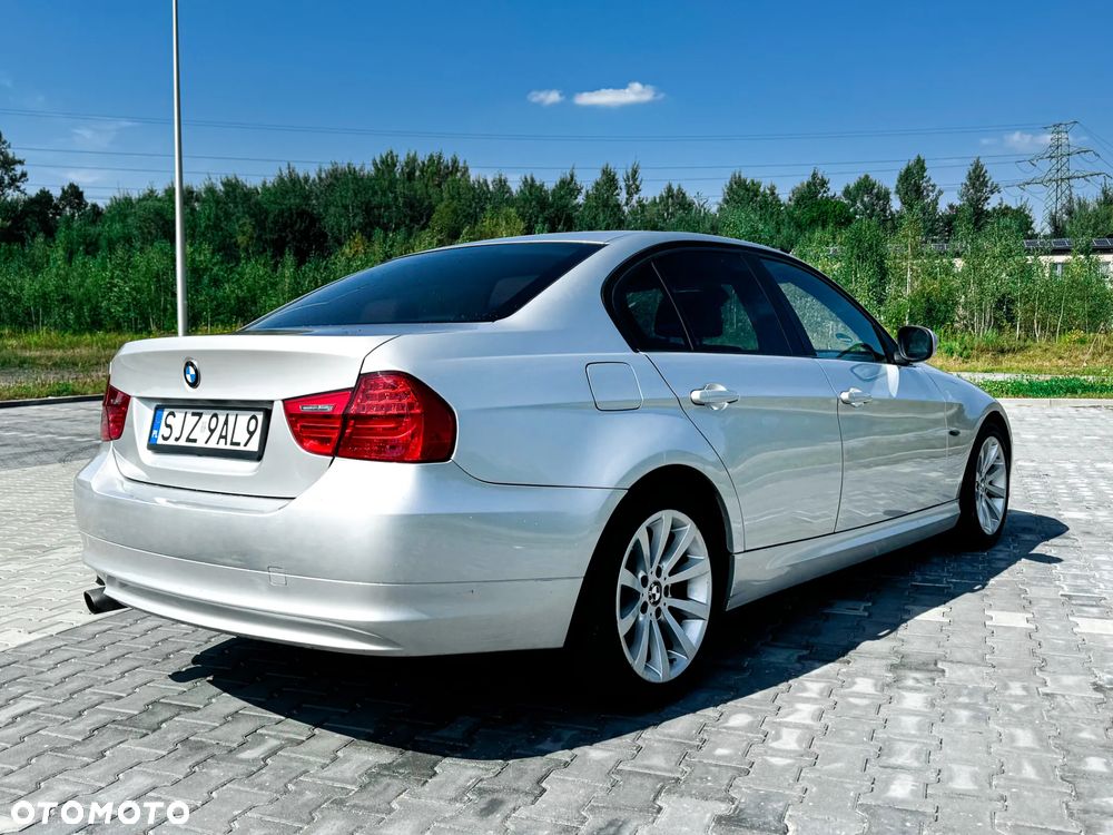 BMW Seria 3 318d - 4